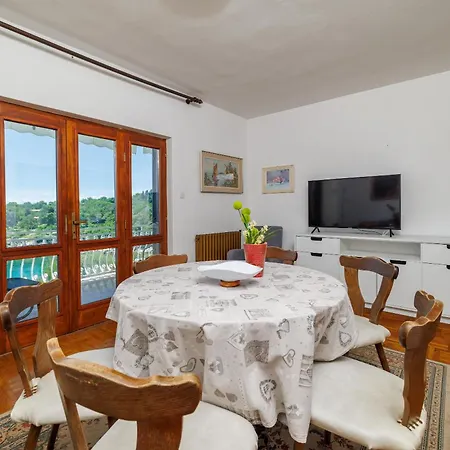 Ivanka دْغاماي